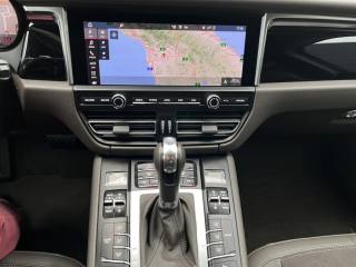 PORSCHE Macan usata, con Fendinebbia