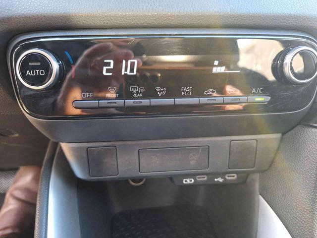 TOYOTA Yaris usata, con Volante multifunzione