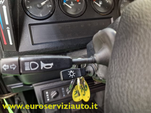 LAND ROVER Defender usata, con Kit antipanne