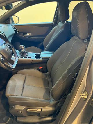 DS AUTOMOBILES DS 7 Crossback usata, con Controllo automatico clima