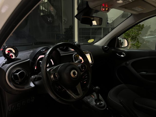 SMART ForFour usata, con Sistema di navigazione