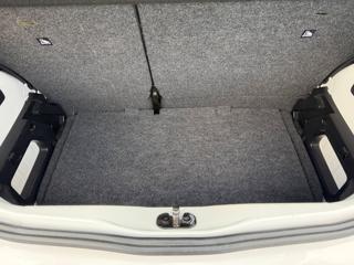 VOLKSWAGEN up! usata, con Specchietti laterali elettrici