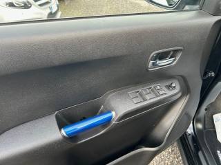 SUZUKI Ignis usata, con Fari LED