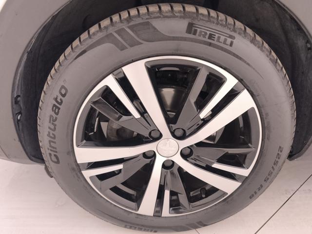PEUGEOT 3008 usata, con Climatizzatore