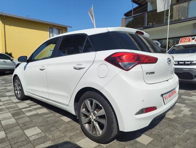 HYUNDAI i20 usata, con Airbag Passeggero