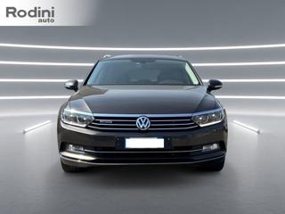 VOLKSWAGEN Passat Variant usata, con Airbag laterali