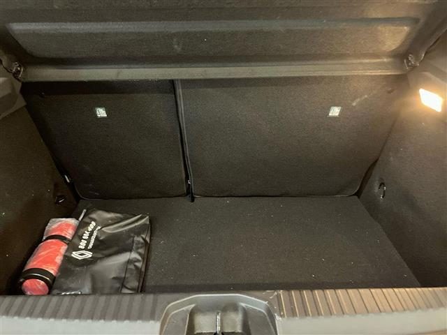 RENAULT Clio usata, con Sensori di parcheggio posteriori