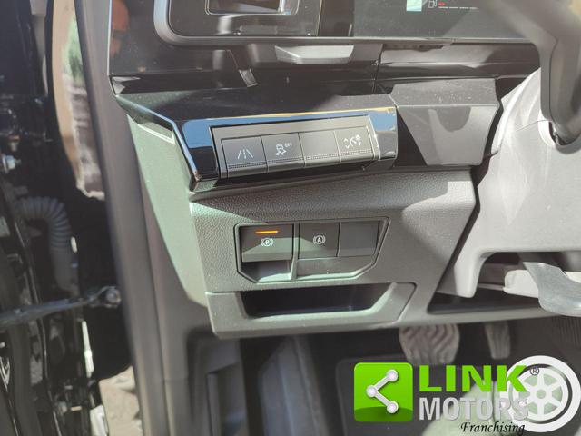RENAULT Austral usata, con Leve al volante