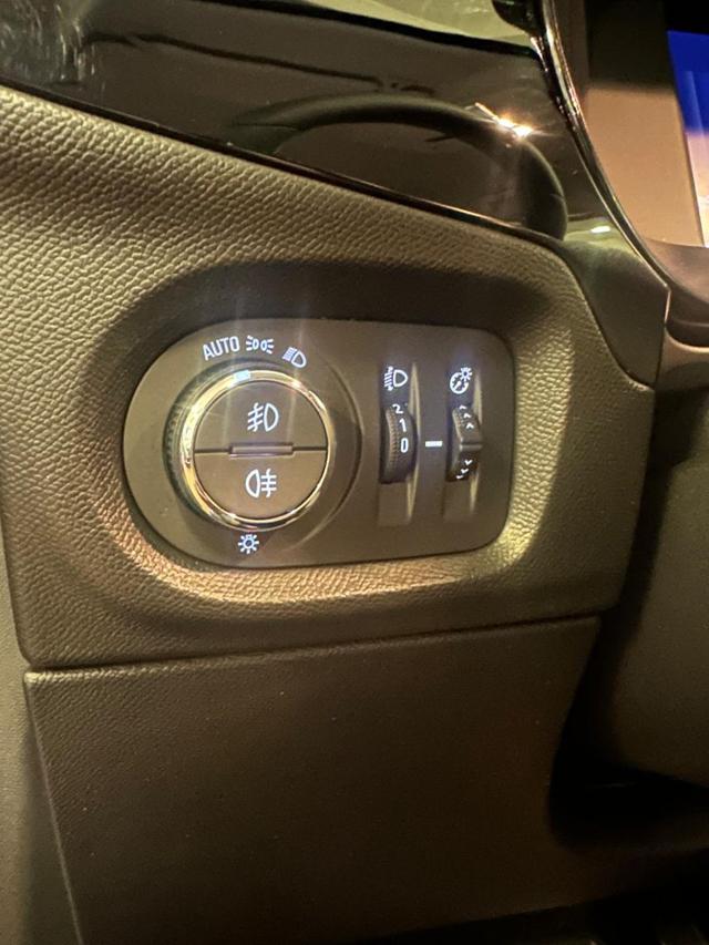 OPEL Corsa usata, con Servosterzo