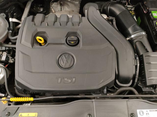 VOLKSWAGEN T-Roc usata, con Autoradio digitale