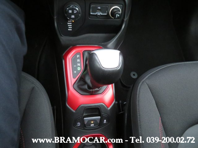 JEEP Renegade usata, con USB