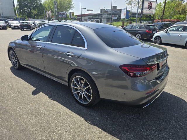 MERCEDES-BENZ E 300 usata, con Airbag Passeggero