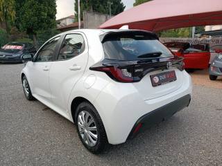 TOYOTA Yaris usata, con Alzacristalli elettrici