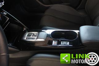 PEUGEOT 2008 usata, con Sistema di navigazione