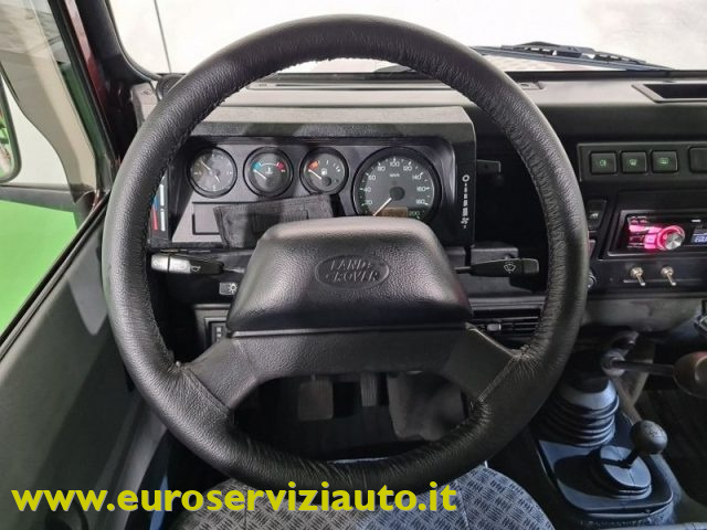 LAND ROVER Defender usata, con USB