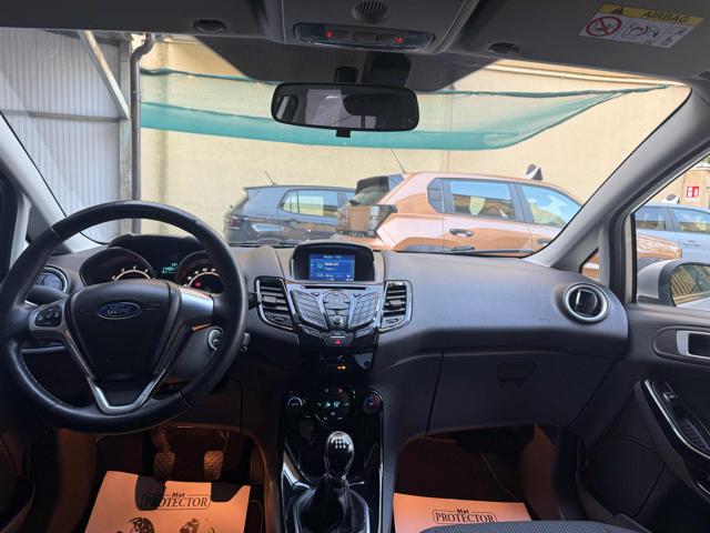 FORD Fiesta usata, con ESP