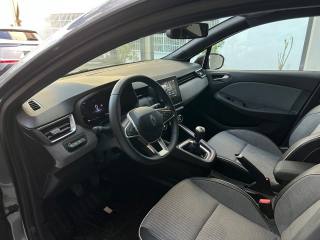 RENAULT Clio usata, con USB