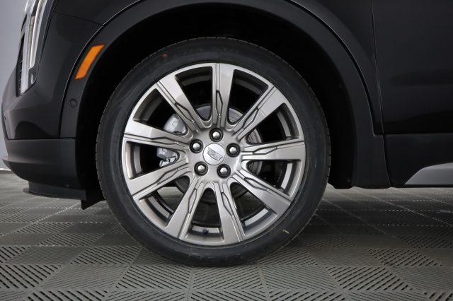 CADILLAC XT4 usata 14