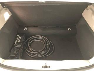 RENAULT ZOE usata, con Hill holder