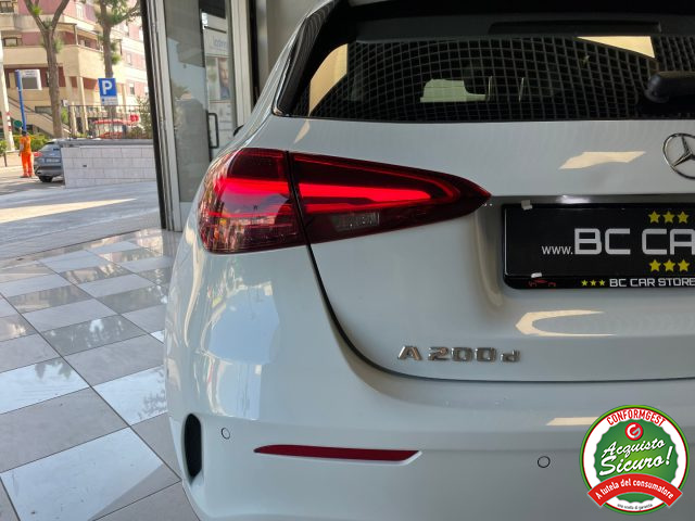 MERCEDES-BENZ A 200 usata, con Fari LED