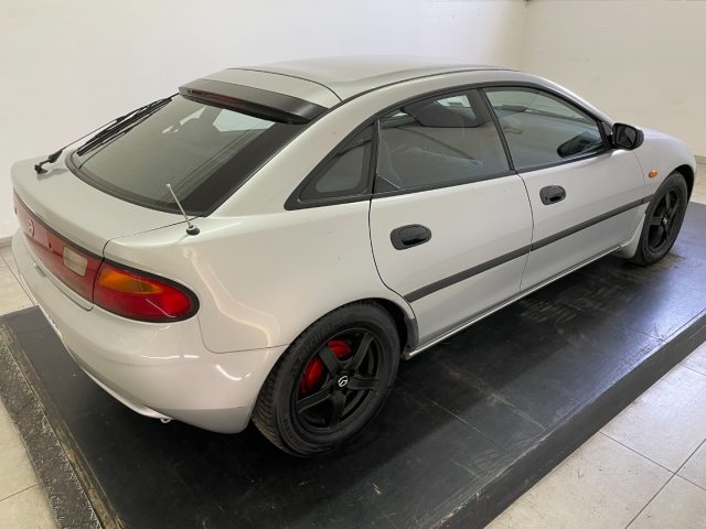 MAZDA 323 usata, con Controllo automatico clima