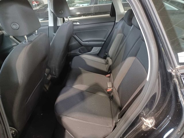 VOLKSWAGEN Taigo usata, con Autoradio