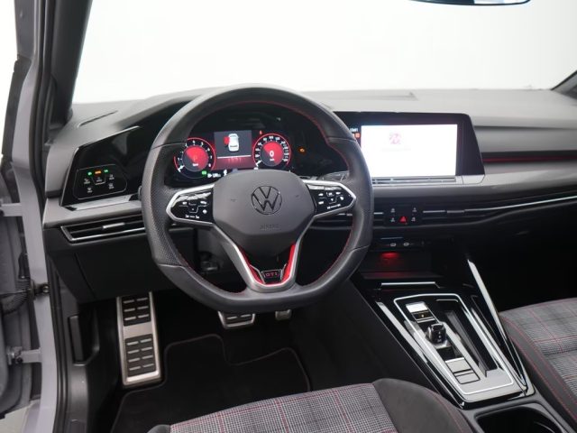 VOLKSWAGEN Golf usata, con Alzacristalli elettrici