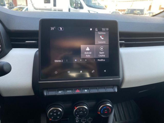 RENAULT Clio usata, con USB