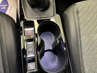 PEUGEOT 2008 usata, con Controllo automatico clima