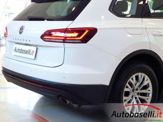 VOLKSWAGEN Touareg usata, con Sensori di parcheggio posteriori
