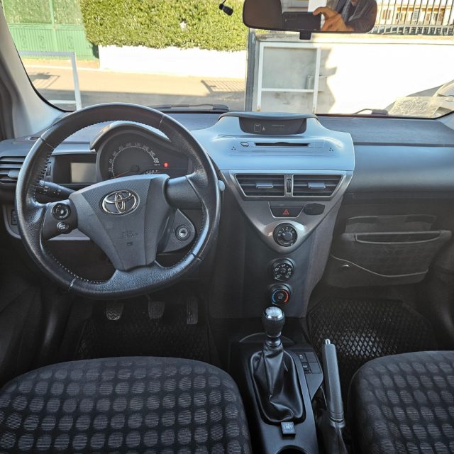 TOYOTA iQ usata, con Climatizzatore