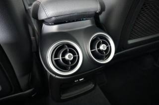 ALFA ROMEO Stelvio usata, con Autoradio digitale
