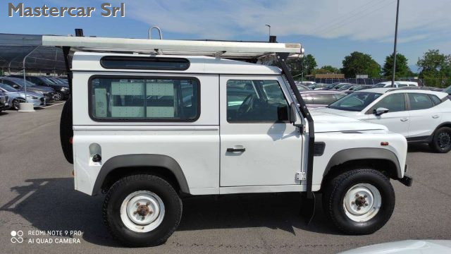 LAND ROVER Defender usata 6