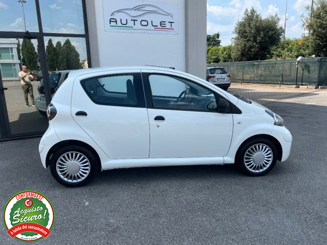 TOYOTA Aygo usata, con ESP