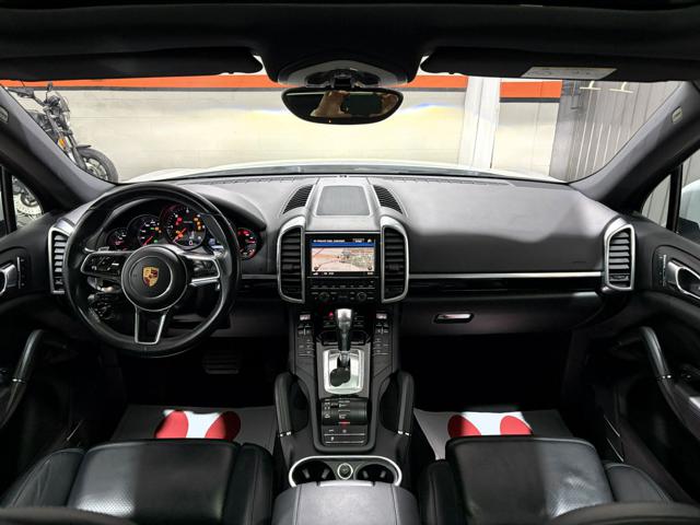 PORSCHE Cayenne usata, con Specchietti laterali elettrici