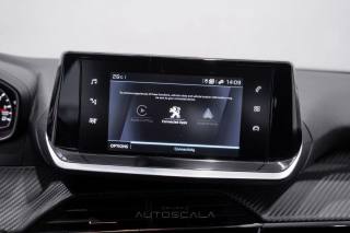 PEUGEOT 2008 usata, con Volante in pelle