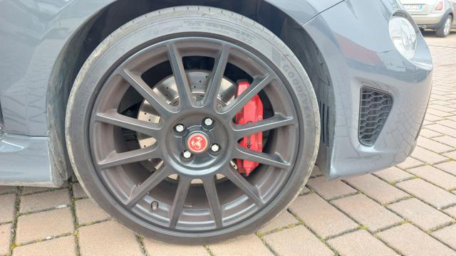 ABARTH 695 usata, con USB