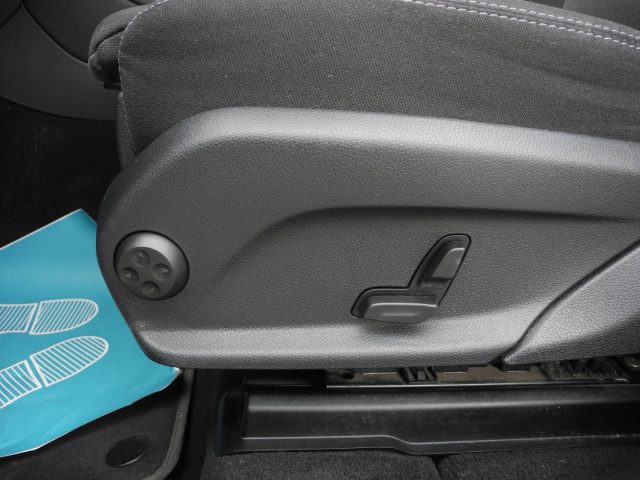 MERCEDES-BENZ GLC 220 usata, con Limitatore di velocità