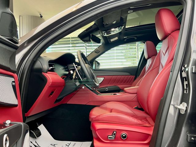 MASERATI Grecale usata, con Interni in pelle