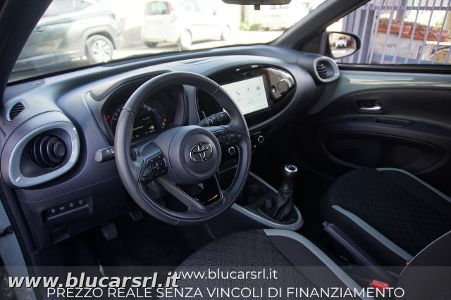 TOYOTA Aygo X usata 5