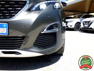 PEUGEOT 3008 usata, con Sensori di parcheggio anteriori