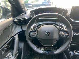 PEUGEOT 2008 usata, con Touch screen