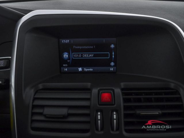 VOLVO XC60 usata 13