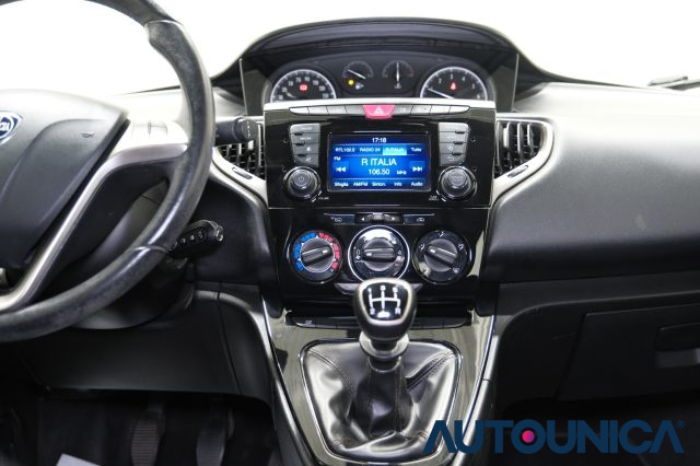LANCIA Ypsilon usata, con ESP