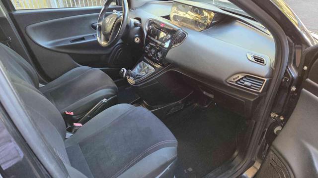 LANCIA Ypsilon usata, con Controllo trazione