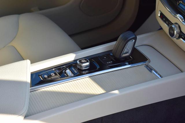 VOLVO XC60 usata, con Tettuccio apribile