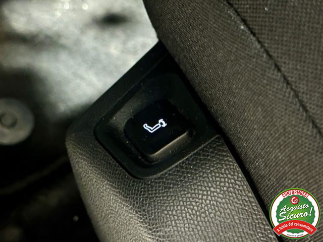 PEUGEOT 3008 usata, con Controllo automatico clima