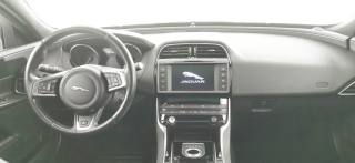 JAGUAR XE usata, con Climatizzatore