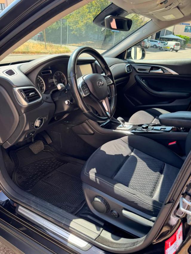 INFINITI QX30 usata, con Chiusura centralizzata