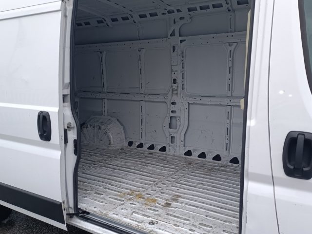 PEUGEOT Boxer usata, con Bracciolo